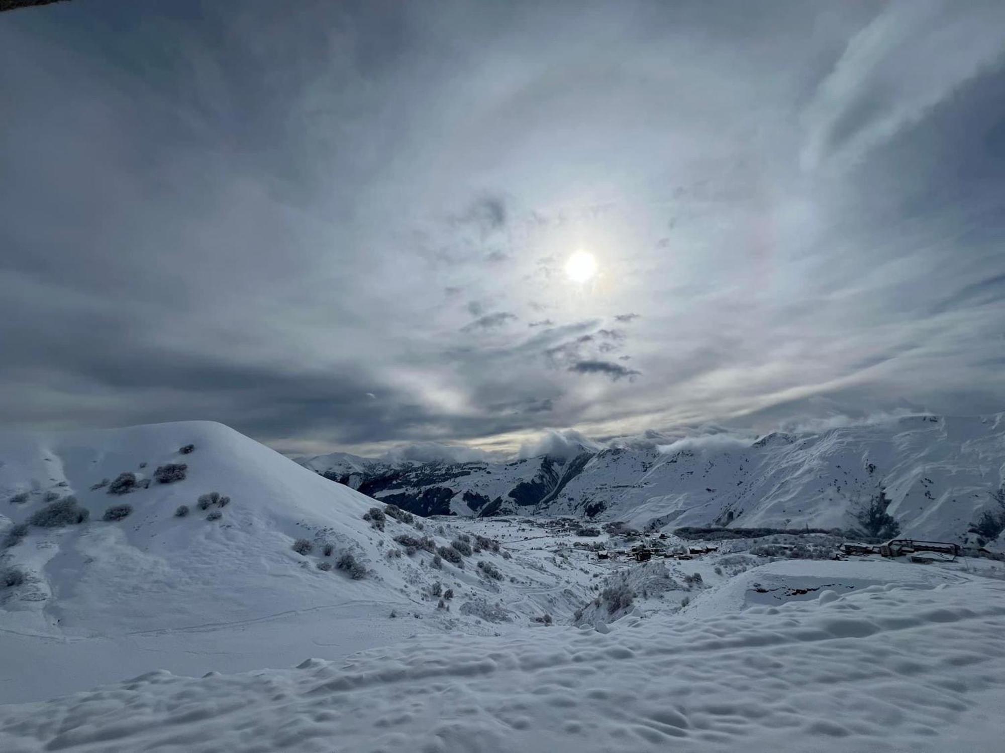 Touch The Mountains, Twins Hotel, New Gudauri Exterior foto
